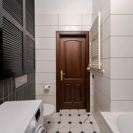 Tut Staroevreyska With Terrace * Leópolis