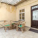 Tut Staroevreyska With Terrace * Lviv