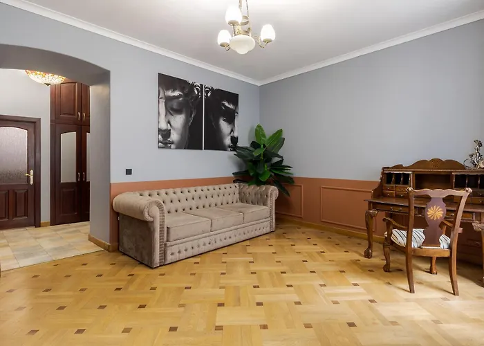 Tut Staroevreyska With Terrace Apartment *